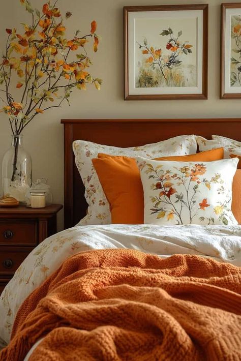 Sunflower Bedroom Ideas, Autumn Interiors, Fall Bedroom Ideas, Interior Decoration Ideas, Fall Bedroom Decor, Textured Blankets, Fall Bedding, Cozy Fall Bedroom, Dressing Table Design