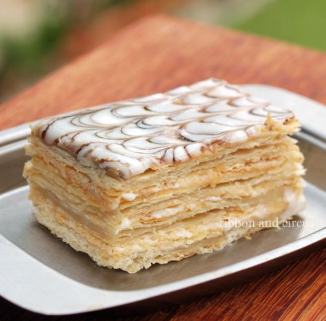 Napoleon Dessert, Napoleons Recipe, Napoleon Cake, Sweets Cake, Cake Roll, Pastry Cake, Food Cakes, Eat Dessert, Cookie Desserts