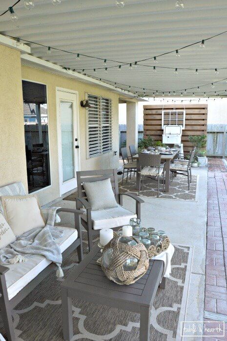 Concrete Patio Makeover, Inspiring Outdoor Spaces, Farmhouse Patio, Rustic Patio, Patio Lights, Patio String Lights, Apartment Patio, Diy Outdoor Decor, Style Cottage