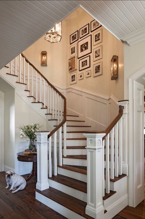 Must Try Stair Wall Decoration Ideas (1) Entryways Ideas, Decorating Stairway Walls, Stairway Walls, Stairway Wall, Stair Walls, Staircase Wall Decor, Stair Wall, Staircase Wall, Staircase Remodel