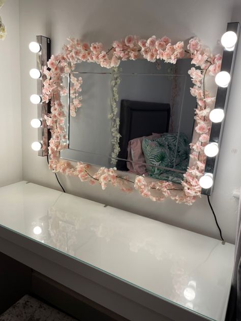 Ikea dressing table with flowers #ikea #ikeadressingtable #flowers #mirror #dressingtable #cute #bedroominspo #flowers Dressing Table Inspo, Flower Vanity, Ikea Dressing Table, Ikea Dressing, Table With Flowers, Flowers Mirror, Mirror With Flowers, Flower Mirror, Room Stuff