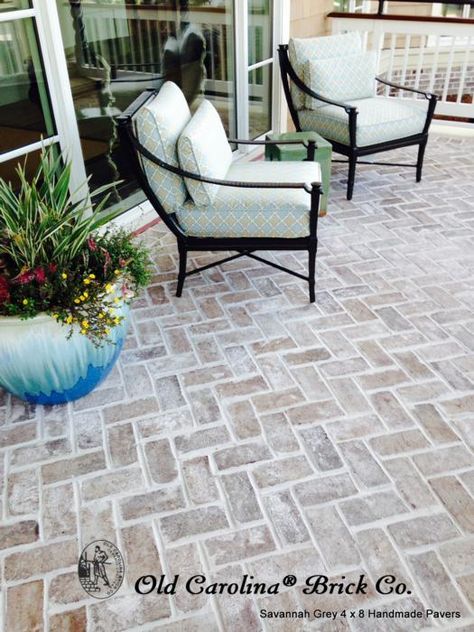 Paver Patio Ideas, Brick Driveway, Diy Patio Pavers, Paver Designs, Patio Pavers Design, Stone Patio, Patio Flooring, Brick Pavers, Brick Flooring