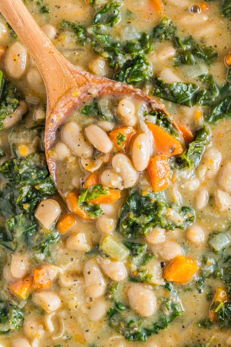 Best Bean Soup, Bean And Potato Soup, Kale White Bean Soup, Kale And Bean Soup, Kale White Bean, White Bean Kale Soup, Homemade Italian Seasoning, Kale Soup Recipes, White Bean Soup Recipes