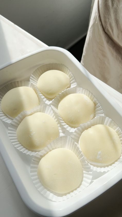 Extra Soft Mochi with Cheesecake Filling – U-Taste Mochi Recipe Vanilla, Cheesecake Mochi Recipe, Cream Cheese Mochi, Milk Mochi Recipes, Mochi Bagel, Custard Mochi Recipe, Cake Aesthetic Design, Cake Pictures Aesthetic, Vanilla Mochi