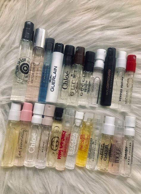 Jadore Dior Perfume, Scentbird Perfume, Affordable Perfume, Koleksi Makeup, Stile Kylie Jenner, Decant Perfume, Designer Perfumes, Designer Perfume, Perfume Body Spray