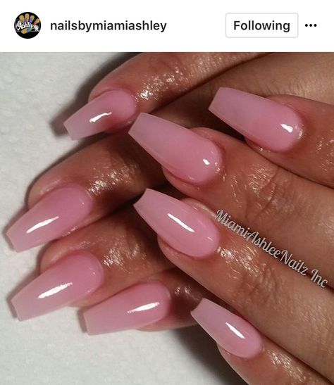 Pink Clear Nails, Pink Toe Nails, Clear Acrylic Nails, Pink Gel Nails, Summer Acrylic Nails, Pink Nail, Pink Acrylic Nails, Neutral Nails, Dipped Nails