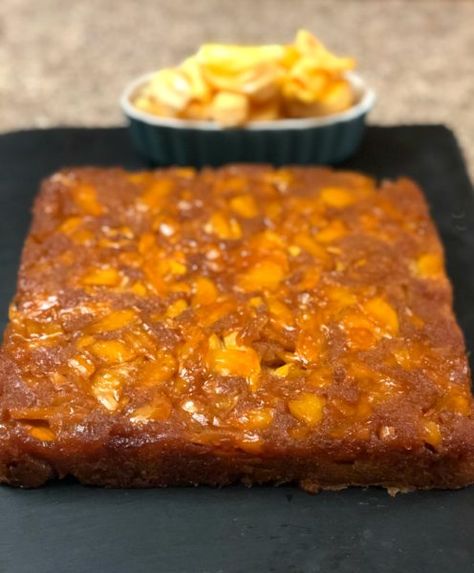 Jackfruit Cake Recipe, Jackfruit Dessert Recipes, Jackfruit Cake, Drunken Desserts, Ripe Jackfruit, Upside Down Cake Recipe, Jackfruit Recipes, Fruit Dessert Recipes, Fruitcake Recipes