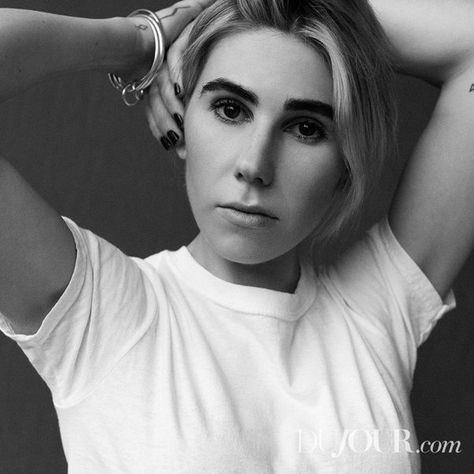 Zosia Mamet Zosia Mamet, Girls Hbo, Love Film, Female Portraits, Interesting Faces, Hair Skin, Girl Crush, Ladies Day, American Actress