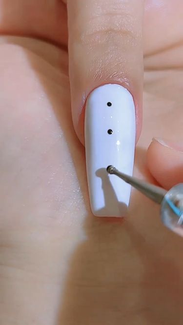 Simple Nail Art Videos, Quick Nail Art, Nail Tutorial Videos, Nail Art Diy Easy, Chrome Nails Designs, Nail Designs Tutorial, Art 2024, Nail Art For Beginners, Nail Art Techniques