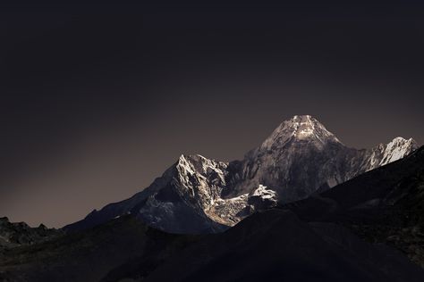 1920x1280 mountains cool wallpaper for desktop Black Mountain Wallpaper, Nepal Wallpaper, Iphone Wallpaper Mountains, Cool Desktop Wallpapers, Mountains At Night, Desktop Wallpaper Macbook, Dark Mountains, 2k Wallpaper, Mountain Background