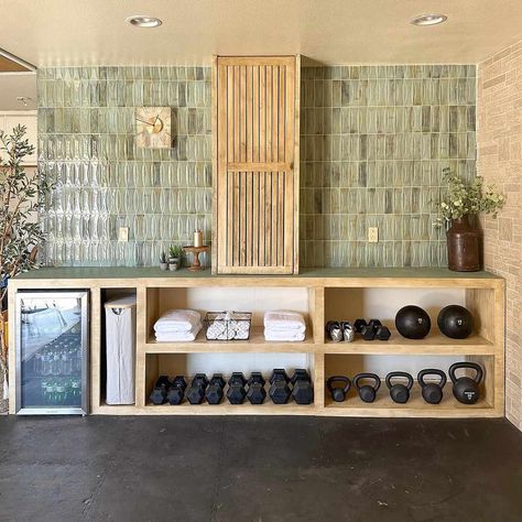 These Small Home Gym Ideas Can Suit Any Space Garage Into Workout Room, Home Gym Renovation, Fitness Area In Home, Living Room Gym Ideas, Mini At Home Gym, Home Gym Small Room, Pretty Home Gym, Simple At Home Gym, Home Gym Weight Storage