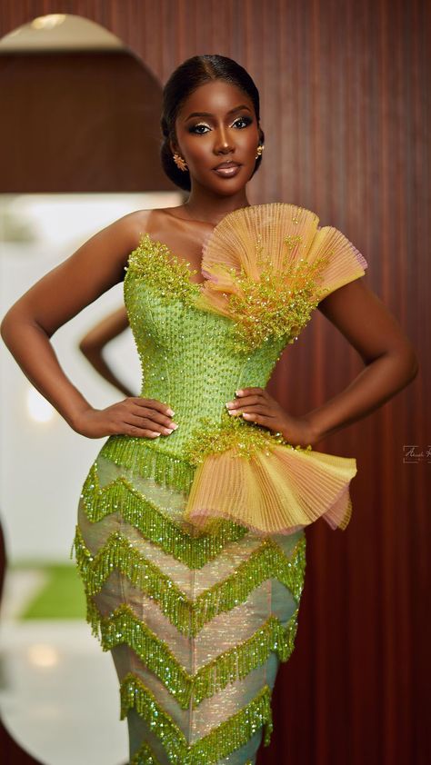 Joseph Clauder | Sisters of the bride coming through with the slay😍❤️‍🔥 @purelux_tresses @nakki_g 🥰 Makeup: @jayclaudbeauty Peach dress: @reve.gh… | Instagram Sisters Of The Bride, Ankara Dress Designs, Nigerian Dress, Engagement Look, African Traditional Wedding Dress, Kente Dress, Kente Styles, Lace Gown Styles, Bride Sister