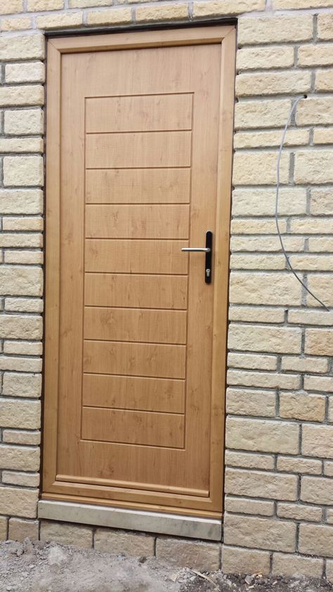 Semi Solid Wooden Doors, Main Door Designs, Outside Doors, Door And Window Design, Flush Door Design, Solid Door, Flush Door, Door Handle Design, Wooden Main Door