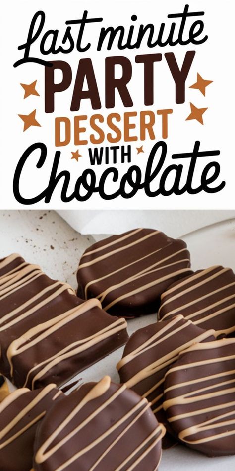 Chocolate-drizzled cookies stacked together, perfect for party desserts, last-minute dessert ideas, and sweet treats easy to make quick. 5 Min Desserts, No Oven Desserts, Oven Desserts, Desserts Quick, Quick Dessert, Chocolate Peanut Butter Cookies, School Treats, Desserts Easy, Bake Cookies