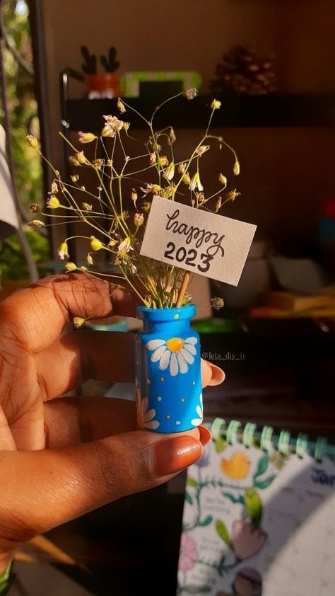 Recreating my most loved reel ! Wish you all HAPPY 2023!!! (In advance )🤍🤍🤍🤍🤍 Hope you have a great year! . Materials I used here: 💚 glass… | Instagram Flower Pot Drawing With Colour, Aesthetic Bottle Art, Glass Jar Crafts, Decorated Pots, Bottle Paintings, Happy 2023, Crafts With Glass Jars, Painting Glass Jars, Pot Painting