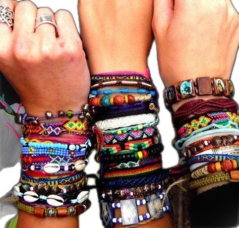 Boho Bracelets Diy, Bracelets Boho, Grunge Jewelry, Estilo Hippy, Trendy Diy, Estilo Hippie, Candy Jewelry, Hippie Bracelets, Thread Bracelets