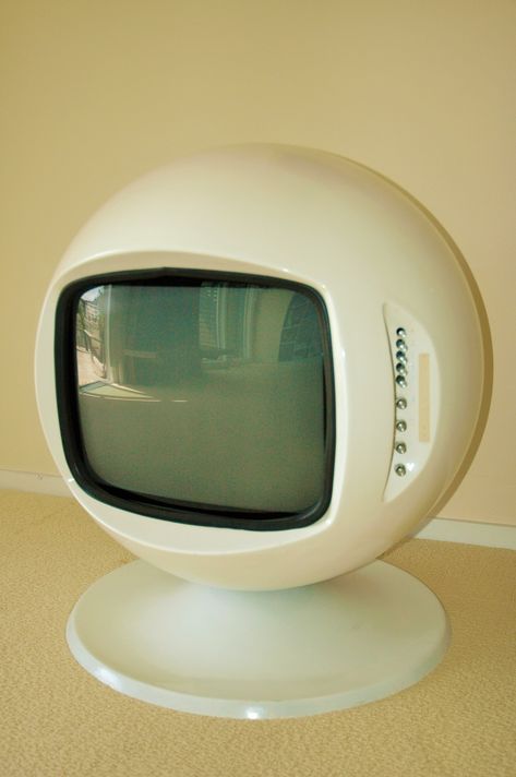 Tim Apicella Space Age Design Museum 1970 Keracolor UK TV 1960s Space Age Interior, 60s Space Age Interior, 60s Space Age Aesthetic, 1960s Space Age Aesthetic, Space Age Aesthetic Interior, 70s Product Design, 60s Space Aesthetic, Spaceage Furniture, Space Age Bedroom