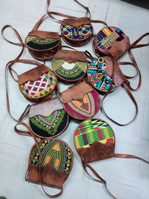 Wholesale tote bags, wholesale sling leather bags, Ankara leather bags, - Afrikrea Oromo Jewelry, Kitenge Bags, Ankara Bags, Handmade Fabric Bags, Handbags Design, African Bag, African Crafts, African Accessories, Diy Leather Bag