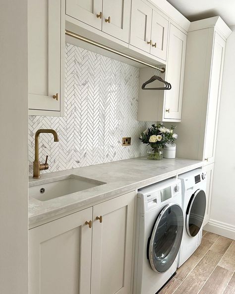 Multi Use Laundry Room, Upstairs Utility Room, Emily Norris Kitchen, Small Laundry Room No Window, Galley Utility Room, Laundry Room Design Ideas Layout, Laundry Room No Window, Laundry Hallway Ideas, Large Utility Room Ideas