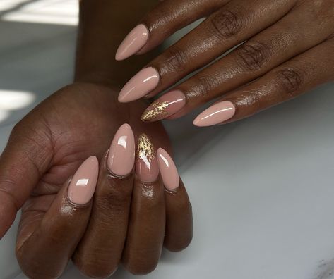 Nude with a touch of gold 🥰 #softgel #softgeltips #gelx #luxury #luxurynails Gold Nails Black Women, Nails Gold Design, Gold And Nude Nails, Cream Nail, Manicure Nail Designs, Cream Nails, Gel Tips, Luxury Nails, Touch Of Gold