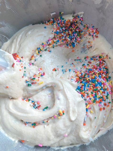 Cake Batter Ice Cream, Vanilla Birthday Cake, Cheesecake Recipes Classic, Junk Food Snacks, Cute Baking, Creative Desserts, Tasty Baking, Weird Food, Homemade Cookies