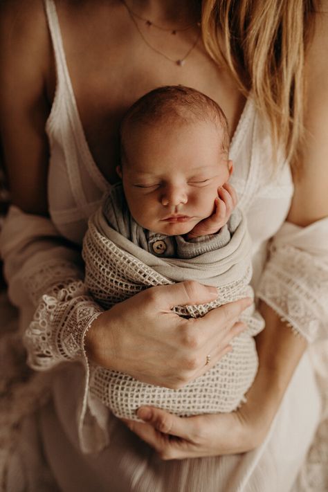 Newborns — Jesse Salter Photography Newborn Easy Poses, Newborn Natural Light Photos, Neutral Lifestyle Newborn Photography, Mother Newborn Pictures, Dogs And Newborns Photography, Props For Newborn Pictures, Taking Your Own Newborn Pictures, Iphone Newborn Photos, Crib Newborn Photography