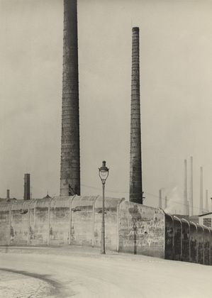 Albert Renger-Patzsch (German, 1897–1966) Iron Hand, Essen  Date:     1929 Albert Renger Patzsch, John Heartfield, New Objectivity, Leave Art, Alfred Eisenstaedt, Germany Photography, Industrial Architecture, Iron Hand, Industrial Photography