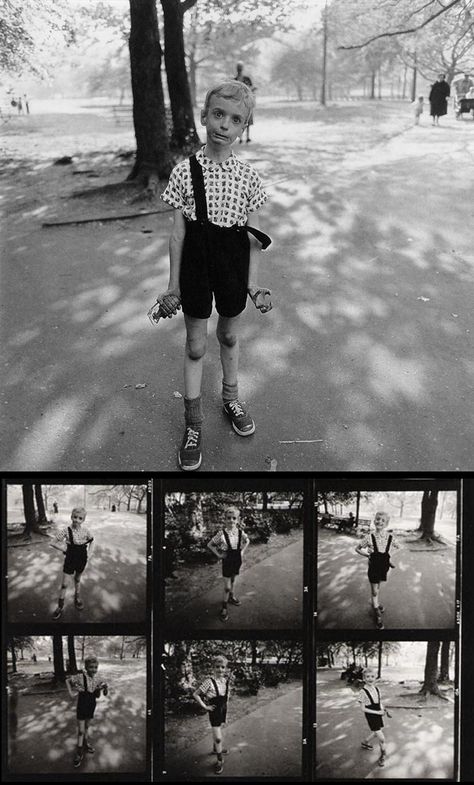 Dianne Arbus - Child with a Toy Hand Grenade in Central Park (1962). Plus part of contact sheet from which this photo was selected Diana Arbus, Famous Portrait Photographers, Famous Portraits, Susan Sontag, Diane Arbus, Lovely Images, Central Park Nyc, Robert Mapplethorpe, Annie Leibovitz