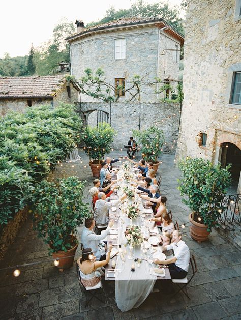 Italian intimate destination wedding in Tuscany | reception, dinner, guests, courtyard, Tuscan, Italy, blue, villa, romantic, photography, beautiful, travel, wedding, bride, cake | D’Arcy Benincosa Photography – Destination Wedding Photographer, Creative Business Marketing Coach, Workshop Host, & Podcaster Family Style Weddings, Destination Wedding Checklist, Tuscan Wedding, Italian Countryside, Martha Stewart Weddings, Tuscany Wedding, Long Table, Wedding Dinner, Wedding Checklist