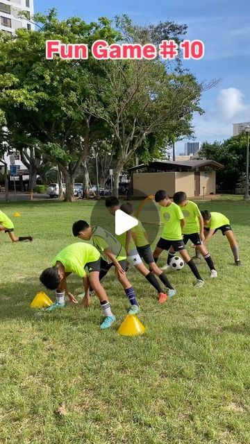 School Relay Race Ideas, Fun Running Games, Fun Olympic Games For Kids, Soccer Party Activities, Pe Relay Race Ideas, Middle School Physical Education Games, Relay Races For Adults, Fun Sports Games For Kids, Relay Races For Kids Indoor