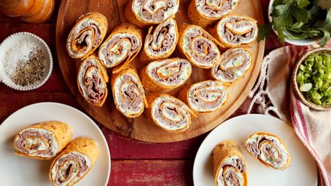 Rollup Appetizers, Tailgating Snacks, Roast Beef And Horseradish, Horse Radish, Shower Snacks, Best Thanksgiving Appetizers, Best Christmas Appetizers, Rich Recipes, Pin Wheels