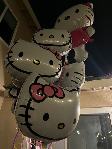 Images Hello Kitty, Hello Kitty Gifts, Hello Kitty Rooms, Hello Kitty Aesthetic, Cat Birthday Party, Hello Kitty Accessories, Hello Kitty Birthday, Pink Hello Kitty, 14th Birthday