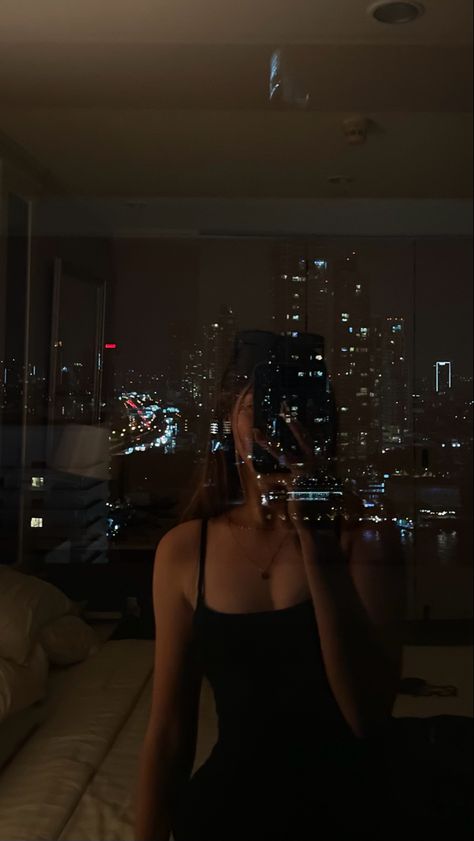 #city #night #lifestyle #vibe #aesthetic #fashion #hotel Aesthetics Lifestyle, Last Night Aesthetic, Night Cities, Girl Hotel Night, Night City Photos, Hotel Girls Night Aesthetic, Night Outside Aesthetic, Night Hotel Aesthetic, Night Inspo Pics