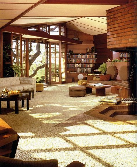 Hanna House, Frank Lloyd Wright Architecture, 70s House, 70s Interior, 70s Home, 70s Home Decor, Interior Vintage, Wallpaper Vintage, Frank Lloyd