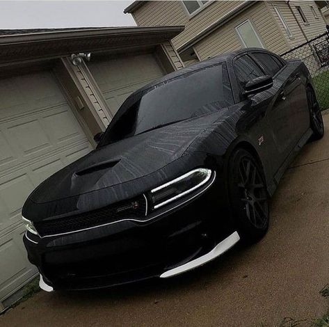 Black Dodge Charger, Kereta Sport, Black Charger, Dodge Charger Hellcat, Jeep Grand Cherokee Srt, Image Moto, Car Quotes, Charger Srt, Dodge Muscle Cars