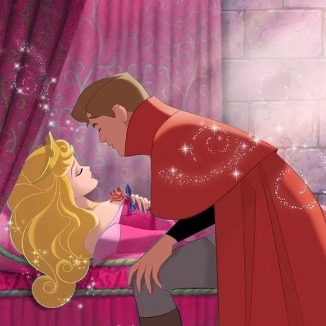 Putri Aurora, Disney Çiftleri, Princes Disney, Disney Kiss, Disney Amor, Couples Disney, Sleeping Beauty 1959, Sleeping Beauty Maleficent, Disney Princess Aurora