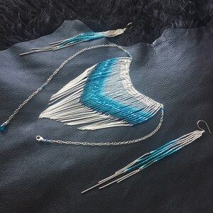 Buy Maui Swan Glass Beadwork Fringe Necklace W/ Solid Sterling Online in India - Etsy Gold Fringe Necklace, Bead Wire, Beadwork Necklace, Chain Fringe, Beaded Jewlery, Fringe Necklace, Bead Work Jewelry, Handmade Jewelry Designs, Seed Bead Earrings