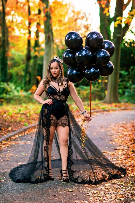 Fashion Nova dress with custom train 30th Birthday Outfit, Divorce Celebration, 40th Bday Ideas, 40 And Fabulous, Cute Birthday Pictures, Dress Amazon, Outdoor Birthday, Glam Photoshoot, 35th Birthday