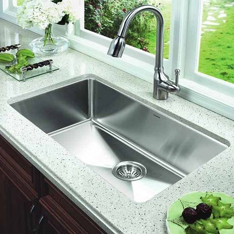 Single bowl kitchen sink Refresh Kitchen, Kitchen Sink Remodel, Kitchen Sink Decor, Best Kitchen Sinks, Kitchens Cabinets, Farmhouse Sinks, Kitchen Sink Design, Bowl Kitchen Sink, Steel Kitchen Sink