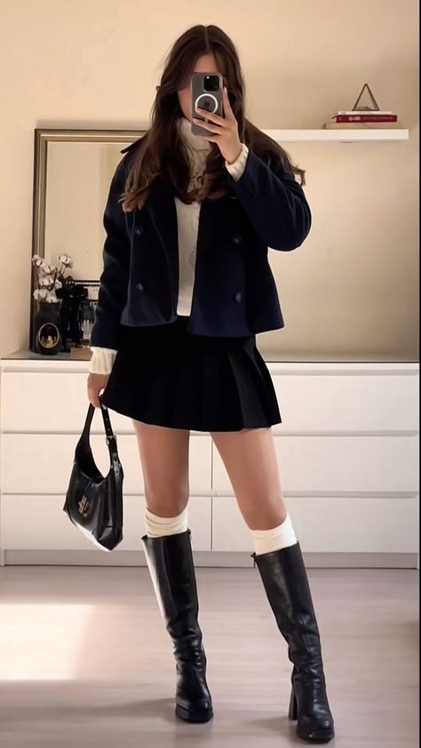 Upper Casual Outfits, Blair Waldorf Preppy Style, Upper East Side Outfits Winter, Blair School Outfit, Blair Waldorf Fall Outfits, New York Inspired Outfits, Blair Waldorf Fits, Blair Inspired Outfits, Blair Waldorf Outfits Aesthetic