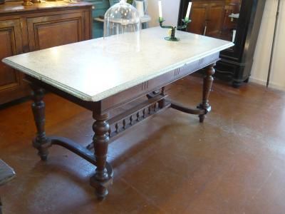 reclaimed marble Old French Country House, Marble Tables Living Room, Kitchen Work Tables, Bungalow Decor, Living Room Marble, Bakers Table, Diy Side Table, Marble Slabs, Diy Marble