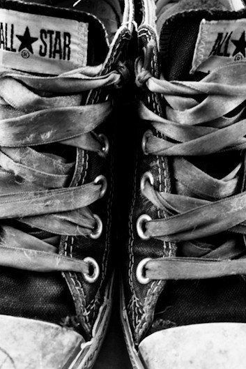 Weathered Chucks, to me, have to be one of the coolest things on the planet. It's a shame Converse's build quality has gone down over the years. Art Final, William Eggleston, Black And White Photograph, Seni 3d, Foto Tips, Shoes Photo, Foto Art, Photo Vintage, Types Of Photography