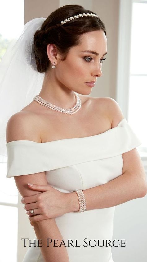 Brides With Necklaces, Bride With Pearls Jewelry, Wedding Dress And Pearl Necklace, Wedding Dress Necklaces, Bride With Pearl Necklace, Christian Wedding Jewellery, Wedding Accessories For Bride Jewelry, Wedding Dress With Pearl Necklace, Pearl Necklace Bride