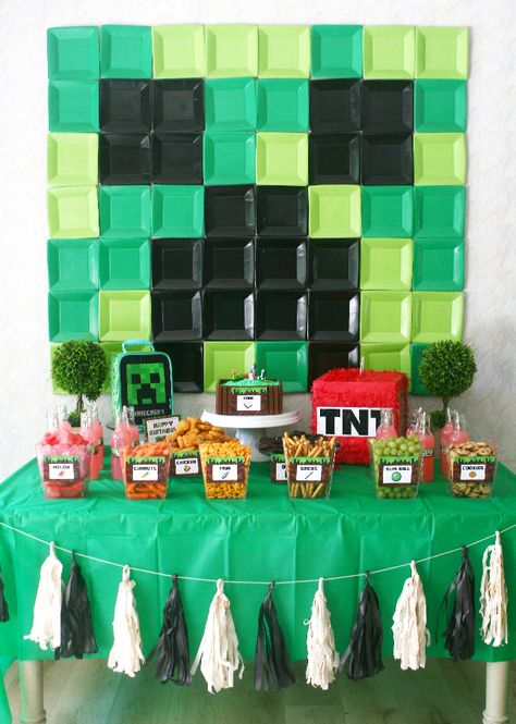 Minecraft Birthday Party Minecraft Blueprint, Diy Minecraft Birthday Party, Minecraft Party Decorations, Minecraft Decoration, Minecraft Theme, Diy Minecraft, Minecraft Birthday Party, 9th Birthday Parties, Minecraft Birthday