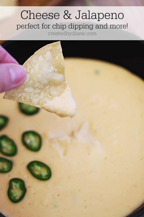 Jalepeno Cheese Dip, Cheesy Jalapeno Dip, Cheese Jalapeno Dip, Cheddar Cheese Dip, Dip For Chips, Cheese Dipping Sauce, Cheddar Dip, Nachos Cheese Dip, Jalapeno Dip