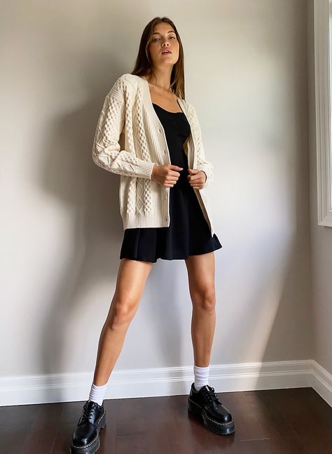 Mini Dress With Cardigan, Dress With Cardigan Outfit, Black Dress Outfit Winter, Dress With Loafers, Black Mini Dress Outfit, Melina Pants, Black Dress Outfit Casual, Little Black Dress Outfit, Boots Outfits