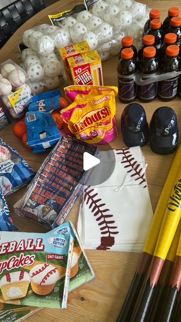 Catherine Benson on Instagram: "Lets make some end of the season gift bags for the boys 🧢⚾️☀️❤️  #asmr #momlife #sports #swagbag #amazonfinds #diy #giftgiving #sportssnack #giftbasket #organizedhome" Baseball Snacks For Team Treat Bags Gift Ideas, End Of Season Baseball Goodie Bags, Baseball Swag Bags Ideas, Diy Baseball Snack Bags, Baseball Goodie Bags For Players Ideas, Baseball Goody Bag Ideas Team Gifts, End Of The Season Baseball Gifts, Sports Goodie Bag Ideas, Baseball Team Gift Bags