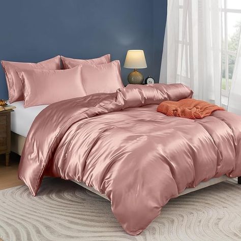 Amazon.com: Horbaunal 5 Pieces Satin Duvet Cover Set Queen/Full Size Rose Gold Duvet Cover with Corner Ties & Zipper Closure, Luxury & Silky Bedding Set, 1 Duvet Cover and 4 Pillowcases (No Comforter) : Home & Kitchen Mauve And Gold Bedroom, Rose Gold Duvet Cover, Gold Duvet Cover, Gold Comforter, Gold Duvet, Silk Bedding Set, Pink Duvet Cover, Satin Bedding, Luxury Duvet Covers