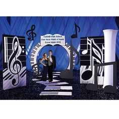 If your event guests are lovers of all things music, go with a general music theme sticking to the black and whites of the piano and sheet music. Description from stumpsprom.wordpress.com. I searched for this on bing.com/images Event Decorating Ideas, Music Centerpieces, Music Notes Decorations, Music Party Decorations, Music Themed Parties, Music Themed Wedding, Event Decorating, Rhapsody In Blue, Music Of The Night