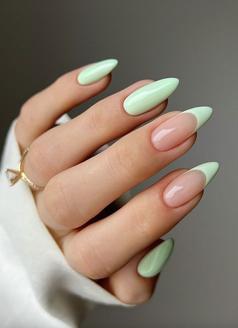 47 Cute Spring Nails Designs + Nail Art Ideas We Loving in 2024 Cute Spring Nails, Simple Gel Nails, Summery Nails, Her Nails, Pastel Nails, Cute Acrylic Nails, Green Nails, Almond Nails, Trendy Nails